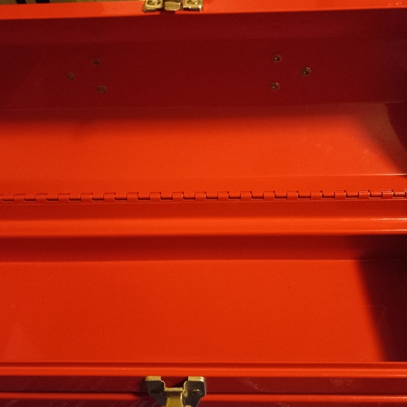 Toolbox - Picture 3 of 4